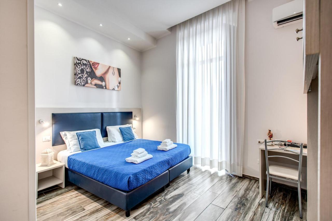 Napoli's Gold Guest house 4*