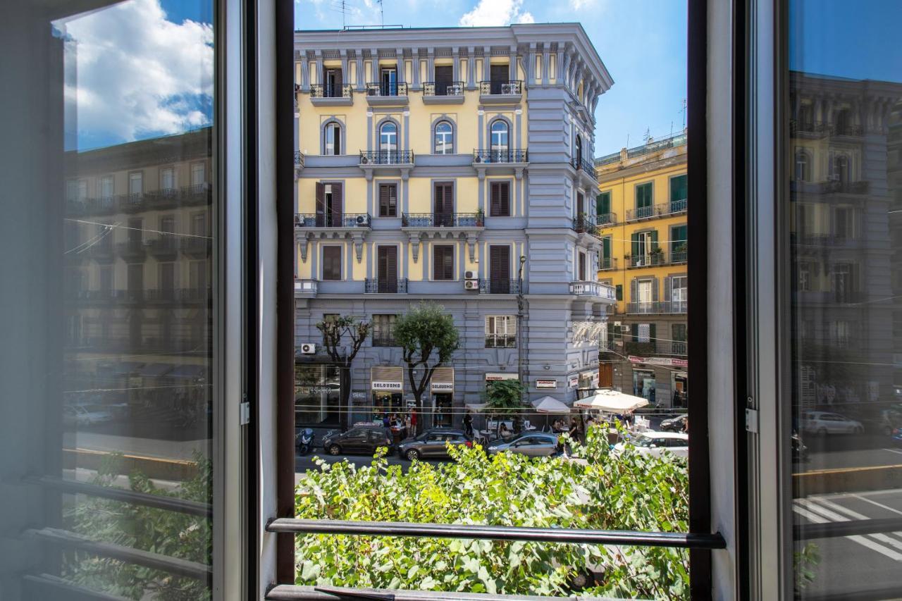 Guest house Napoli's Gold 4*